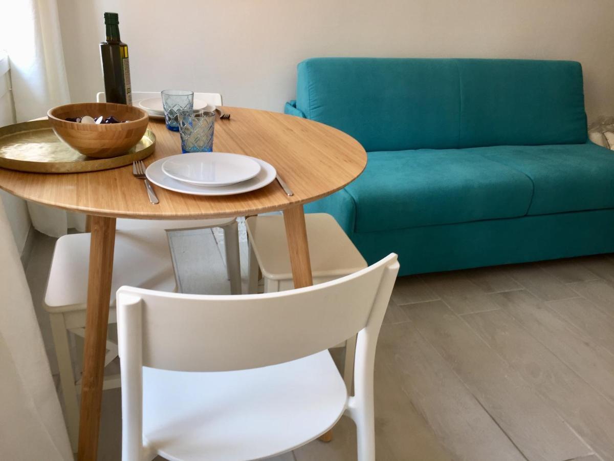 Superbe Studio Sur Le Port Et Rue Pietonne 사나리쉬르메르 외부 사진
